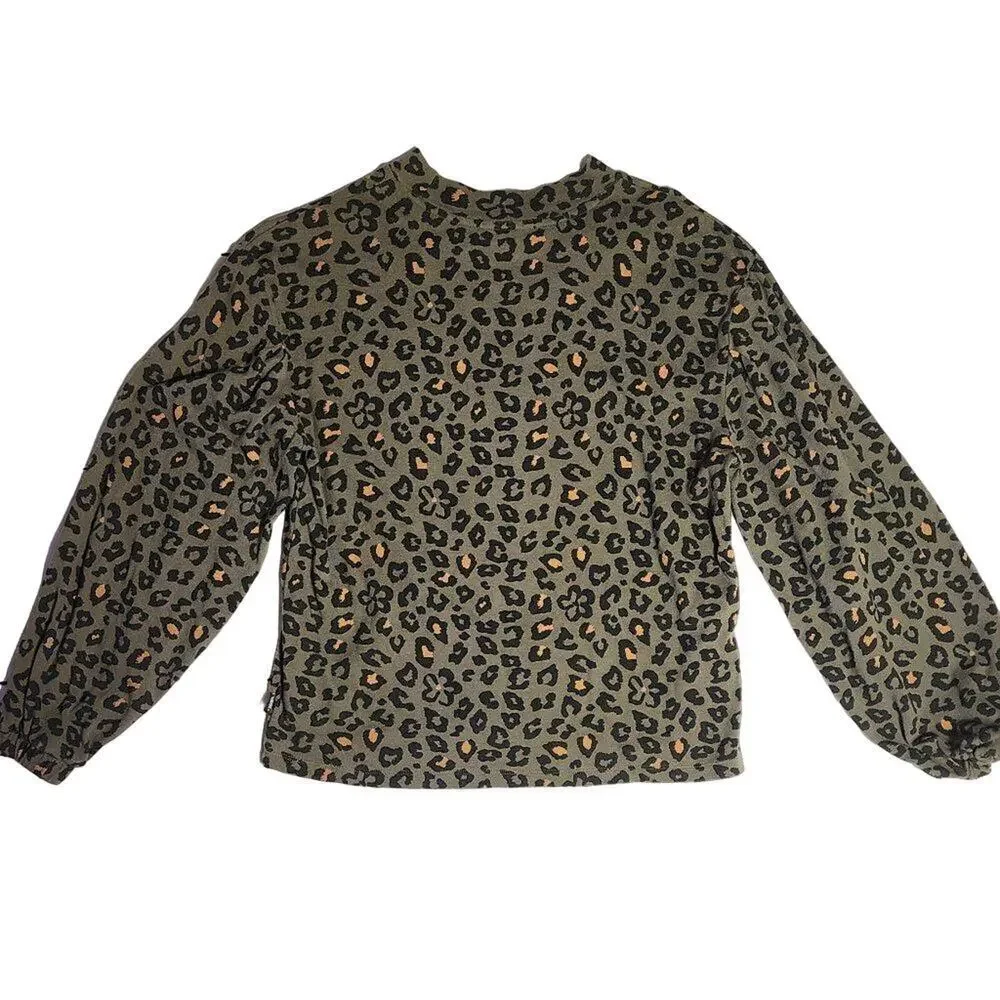 Vans Leopard Printed Boxy Mock Neck Long Sleeve T-Shirt Small
